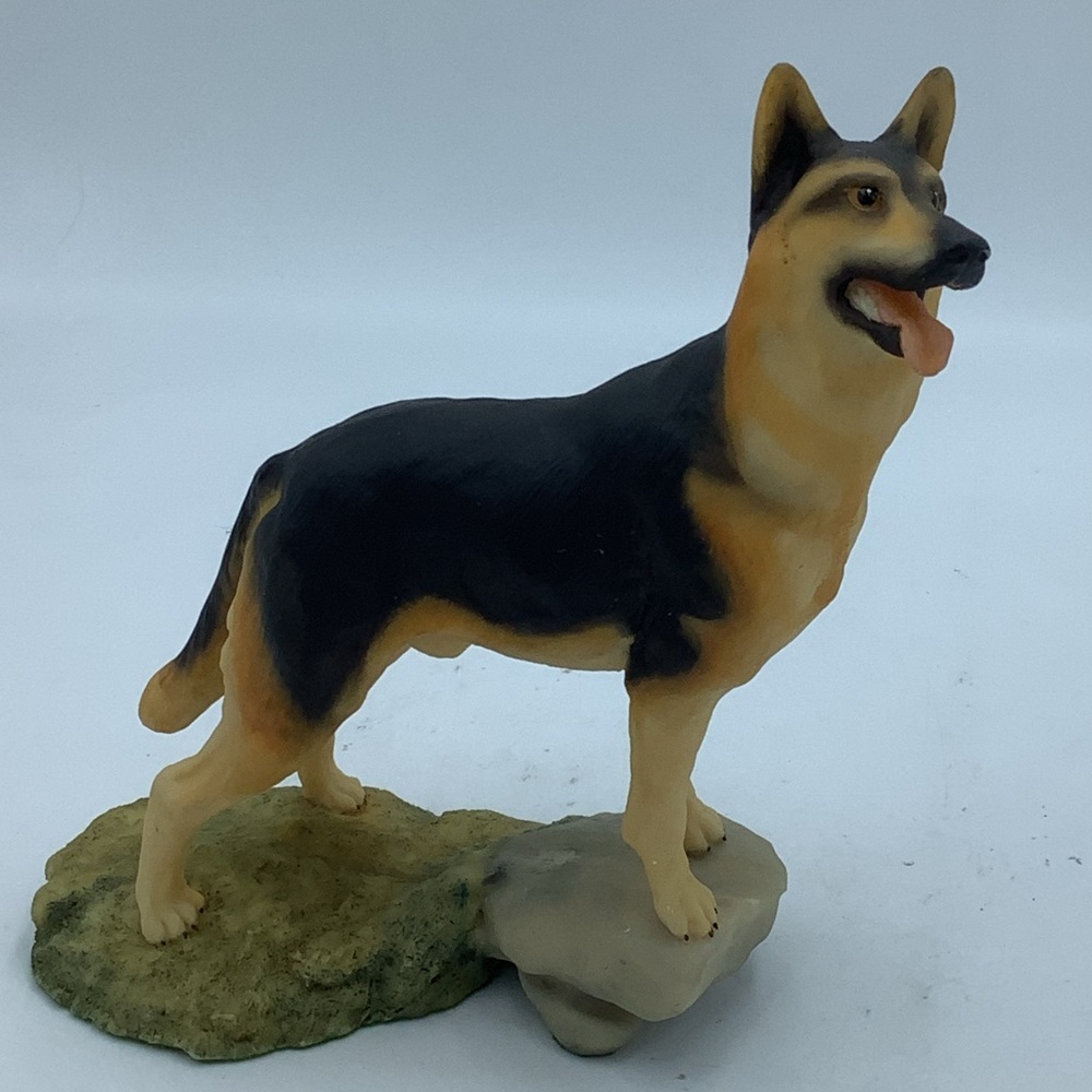 Aynsley MasterCraft German Shepherd Dog Figurine
